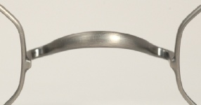 WIRE VINTAGE EYEGLASSES BRIDGE photo, under 350 kb