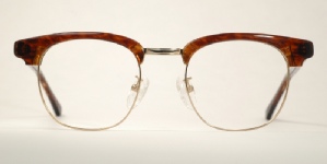 COMBO VINTAGE EYEGLASSES FRONT photo, under 350 kb