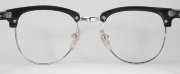 COMBO VINTAGE EYEGLASSES SIDE photo, under 350 kb