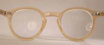 PLASTIC VINTAGE EYEGLASSES SIDE photo, under 350 kb