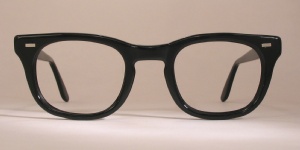 PLASTIC VINTAGE EYEGLASSES FRONT photo, under 350 kb