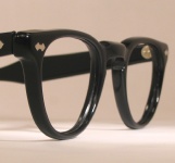 PLASTIC VINTAGE EYEGLASSES ANGLE photo, under 350 kb