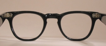 PLASTIC VINTAGE EYEGLASSES SIDE photo, under 350 kb