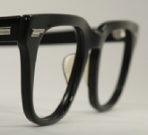 PLASTIC VINTAGE EYEGLASSES ANGLE photo, under 350 kb