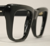 PLASTIC VINTAGE EYEGLASSES ANGLE photo, under 350 kb