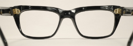 PLASTIC VINTAGE EYEGLASSES SIDE photo, under 350 kb