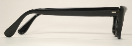 PLASTIC VINTAGE EYEGLASSES BRIDGE BACK photo, under 350 kb