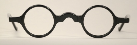 PLASTIC VINTAGE EYEGLASSES FRONT photo, under 350 kb