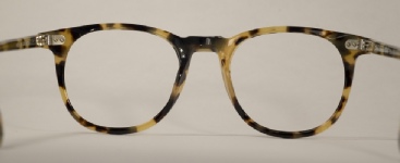 PLASTIC VINTAGE EYEGLASSES SIDE photo, under 350 kb