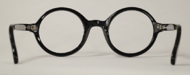 PLASTIC VINTAGE EYEGLASSES BACK photo, under 350 kb
