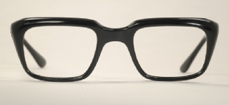 PLASTIC VINTAGE EYEGLASSES FRONT photo, under 350 kb