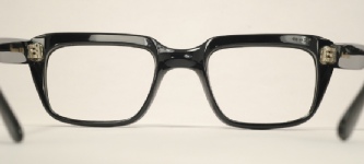 PLASTIC VINTAGE EYEGLASSES SIDE photo, under 350 kb