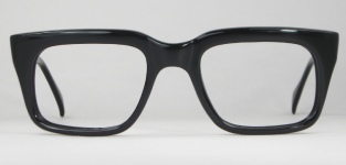 PLASTIC VINTAGE EYEGLASSES FRONT photo, under 350 kb