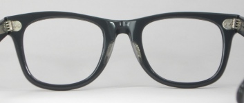 PLASTIC VINTAGE EYEGLASSES SIDE photo, under 350 kb