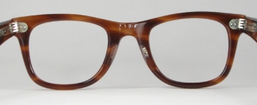 PLASTIC VINTAGE EYEGLASSES SIDE photo, under 350 kb