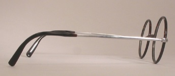 WIRE VINTAGE EYEGLASSES SIDE photo, under 350 kb
