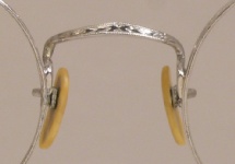 WIRE VINTAGE EYEGLASSES BRIDGE photo, under 350 kb