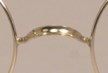 WIRE VINTAGE EYEGLASSES BRIDGE photo, under 350 kb