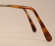 WIRE VINTAGE EYEGLASSES HINGE photo, under 350 kb