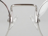 WIRE VINTAGE EYEGLASSES BRIDGE photo, under 350 kb