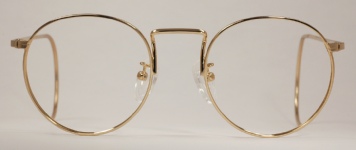 WIRE VINTAGE EYEGLASSES FRONT photo, under 350 kb