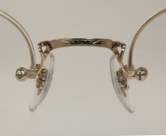 WIRE VINTAGE EYEGLASSES BRIDGE photo, under 350 kb