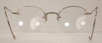 WIRE VINTAGE EYEGLASSES BACK photo, under 350 kb