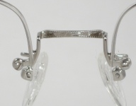 WIRE VINTAGE EYEGLASSES BRIDGE photo, under 350 kb