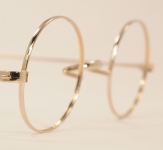 WIRE VINTAGE EYEGLASSES ANGLE photo, under 350 kb