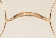 WIRE VINTAGE EYEGLASSES BRIDGE BACK photo, under 350 kb