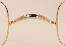 WIRE VINTAGE EYEGLASSES BRIDGE photo, under 350 kb