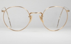 WIRE VINTAGE EYEGLASSES FRONT photo, under 350 kb